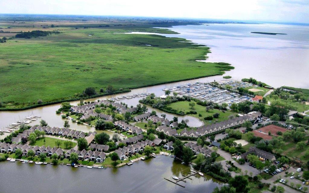 Hoteldorf Seepark Weiden 维登埃姆斯 外观 照片