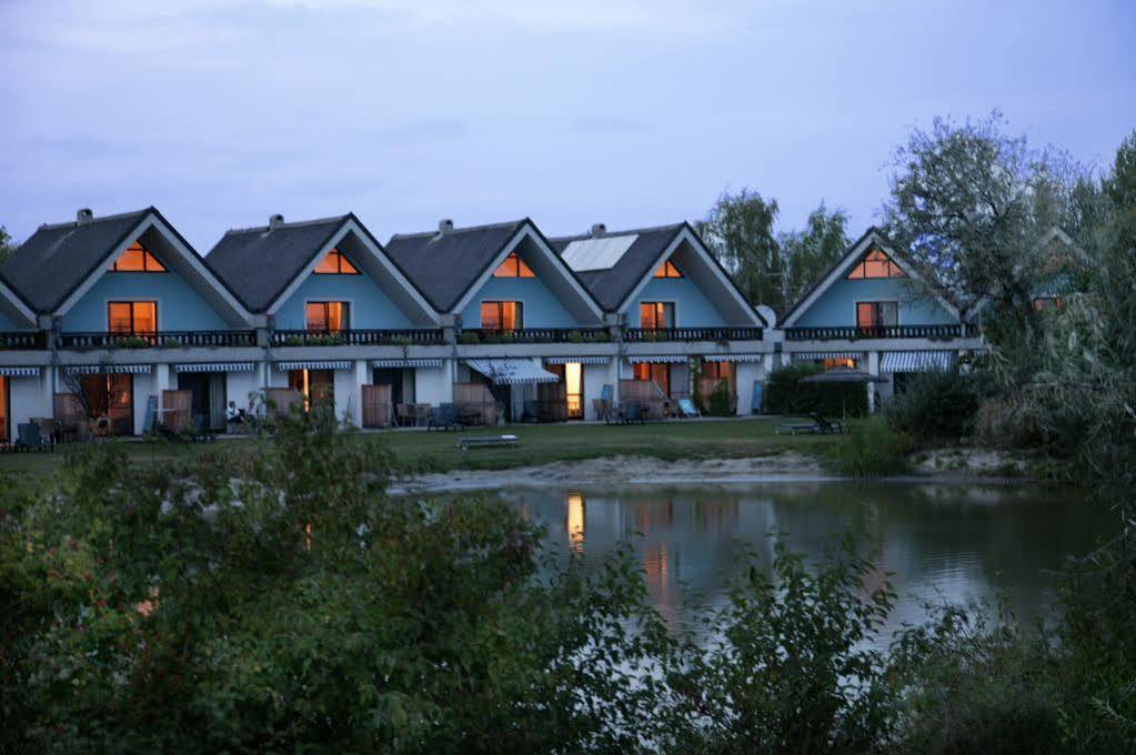 Hoteldorf Seepark Weiden 维登埃姆斯 外观 照片